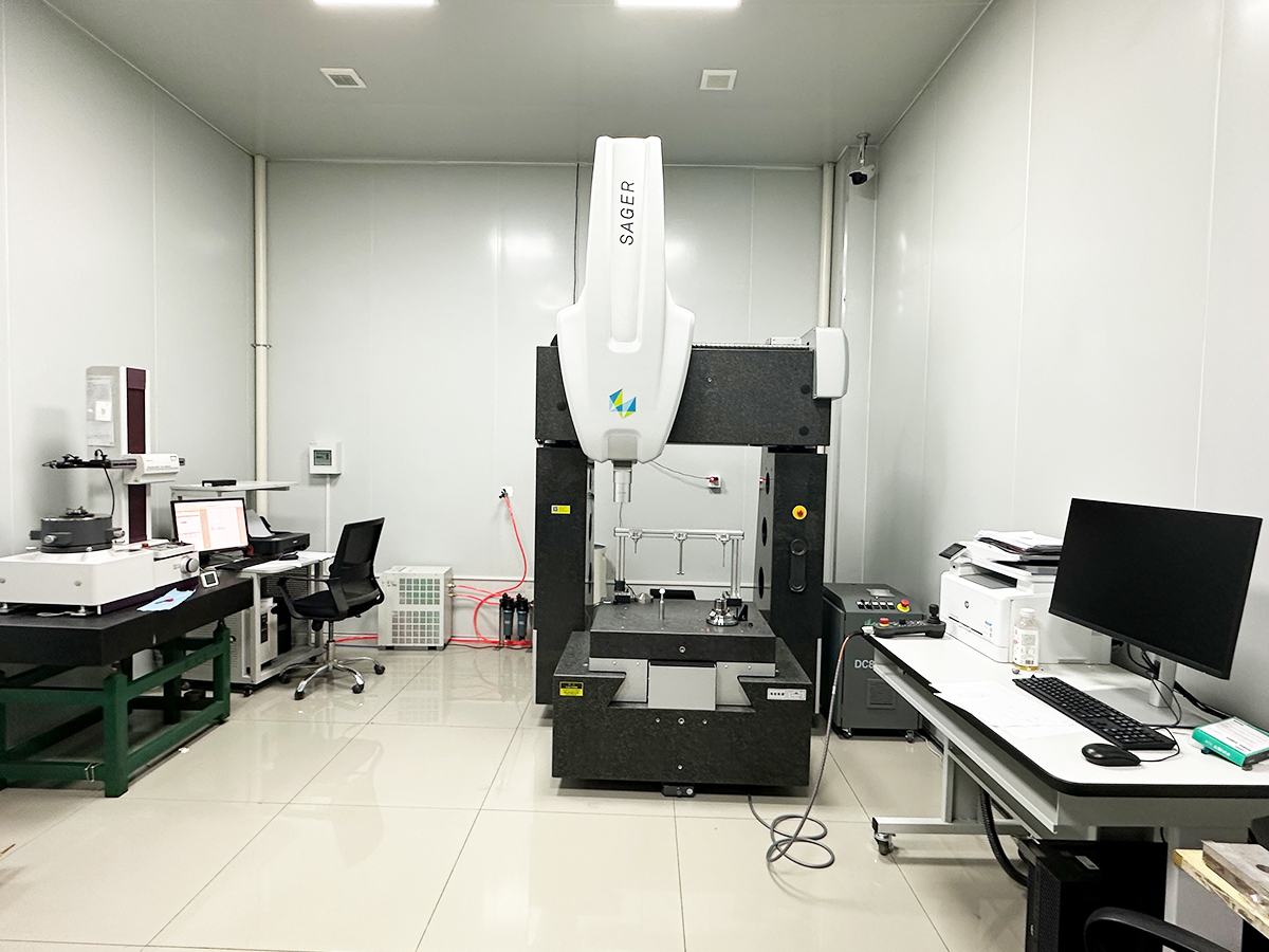 Dimensional inspection equipment at ZHY CNC Tools