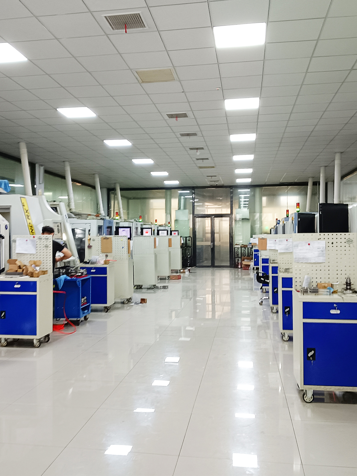 ZHY CNC Tools carbide cutting tool production workshop